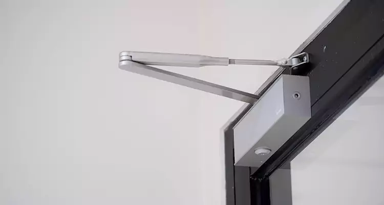 Screen Door Closer Installation in Ruskin, FL