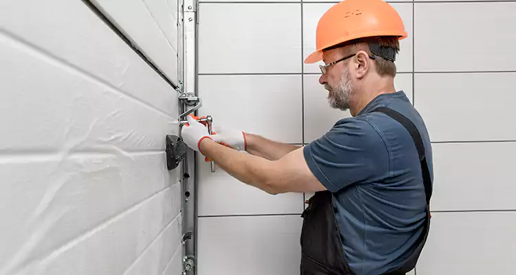 Emergency Garage Door Repair in Ruskin, FL