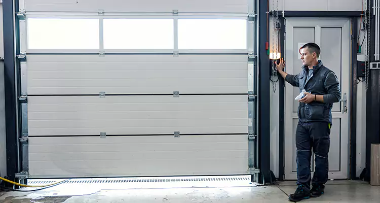 Modern Overhead Door Repair in Ruskin, FL