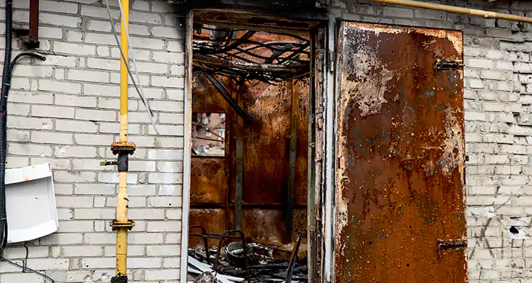 Metal Door Rust Repair in Ruskin, FL