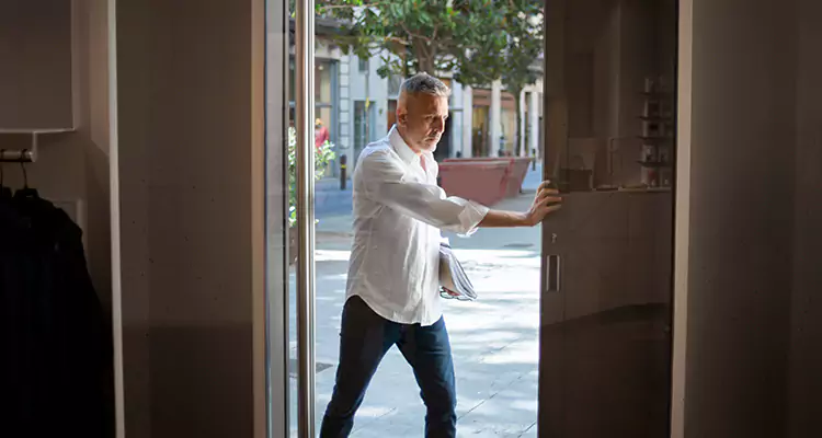 Track Cleaning and Repair for Stuck Doors in Ruskin, FL