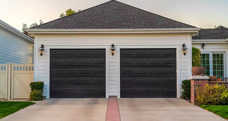 Residential Local Garage Door Repair in Ruskin, FL