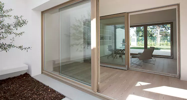 Sliding Screen Door Bottom Track Replacement in Ruskin, FL